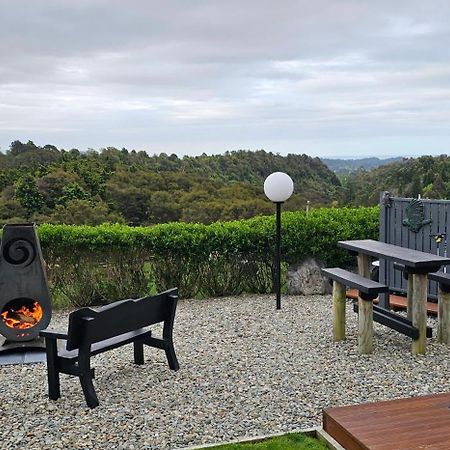 Rocky Ridge Cottage Takaka Exterior photo