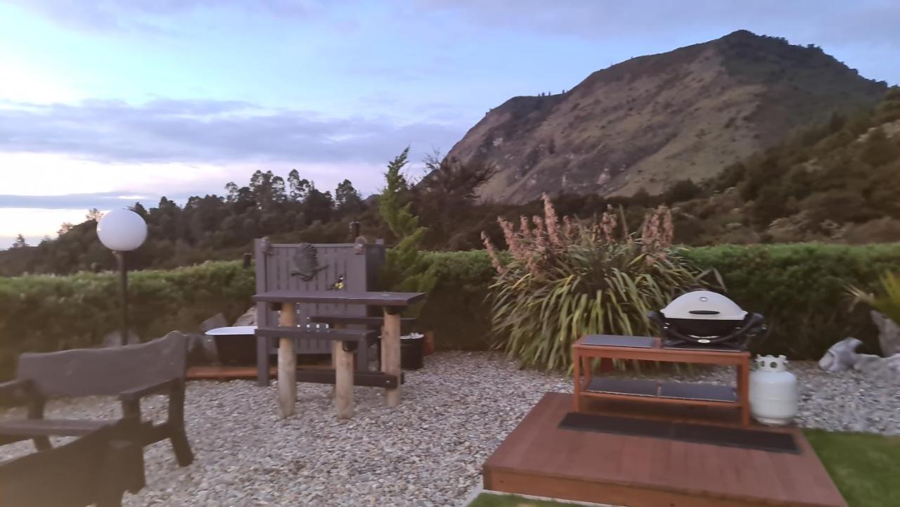 Rocky Ridge Cottage Takaka Exterior photo