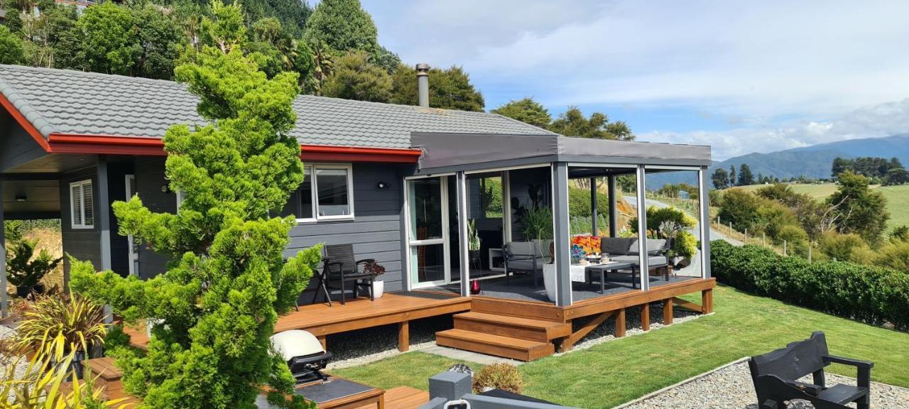 Rocky Ridge Cottage Takaka Exterior photo