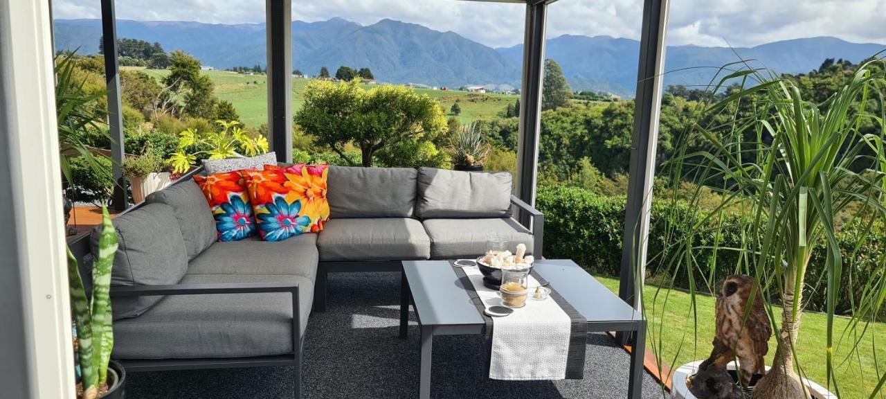Rocky Ridge Cottage Takaka Exterior photo