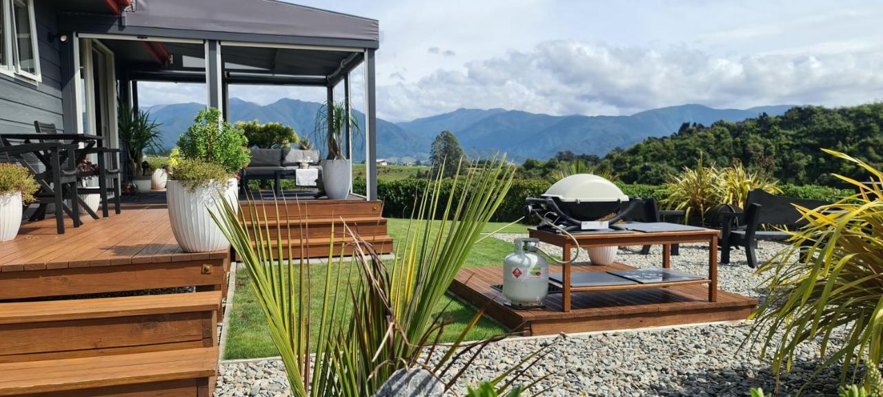 Rocky Ridge Cottage Takaka Exterior photo