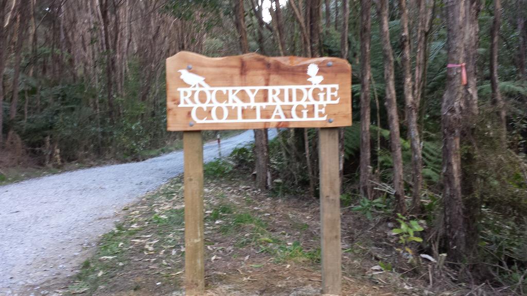 Rocky Ridge Cottage Takaka Exterior photo